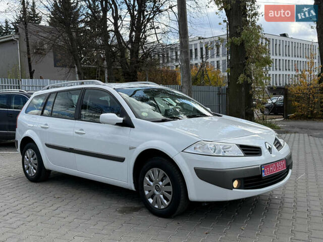Белый Рено Меган, объемом двигателя 1.6 л и пробегом 198 тыс. км за 5800 $, фото 18 на Automoto.ua