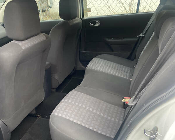 Белый Рено Меган, объемом двигателя 1.6 л и пробегом 214 тыс. км за 6200 $, фото 9 на Automoto.ua