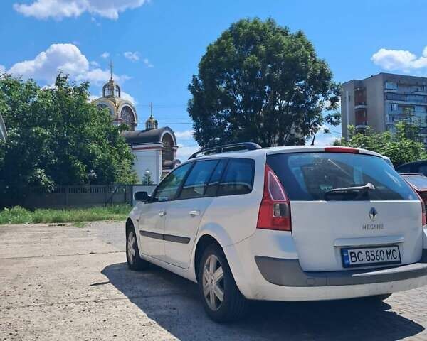 Белый Рено Меган, объемом двигателя 1.46 л и пробегом 268 тыс. км за 4000 $, фото 2 на Automoto.ua
