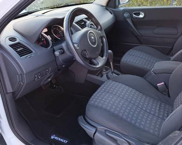 Білий Рено Меган, об'ємом двигуна 1.6 л та пробігом 235 тис. км за 6200 $, фото 35 на Automoto.ua