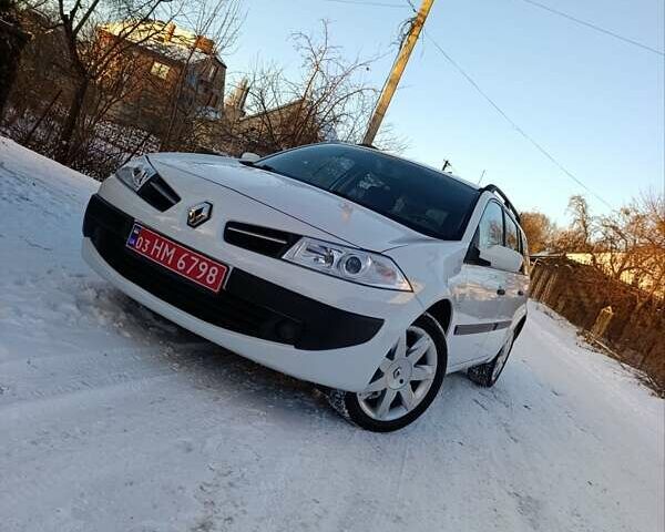 Белый Рено Меган, объемом двигателя 1.6 л и пробегом 235 тыс. км за 6200 $, фото 71 на Automoto.ua