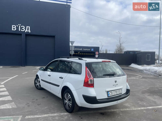 Белый Рено Меган, объемом двигателя 1.6 л и пробегом 223 тыс. км за 5450 $, фото 4 на Automoto.ua