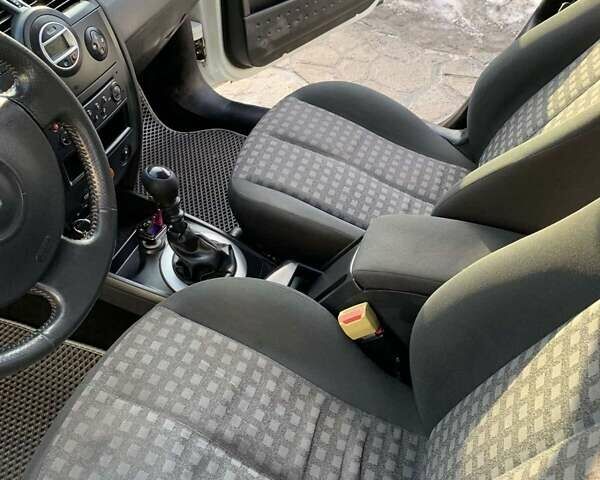 Білий Рено Меган, об'ємом двигуна 1.9 л та пробігом 160 тис. км за 5750 $, фото 28 на Automoto.ua