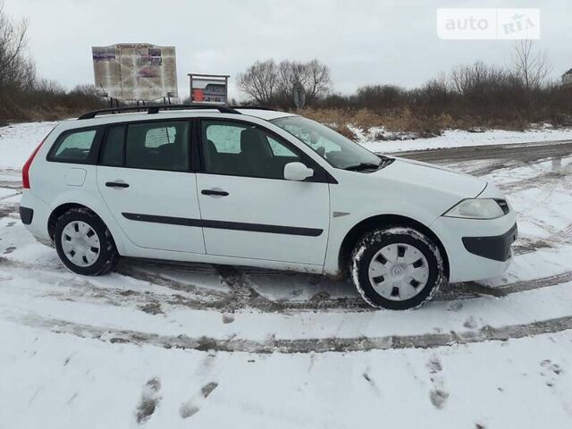 Белый Рено Меган, объемом двигателя 1.6 л и пробегом 210 тыс. км за 5200 $, фото 1 на Automoto.ua