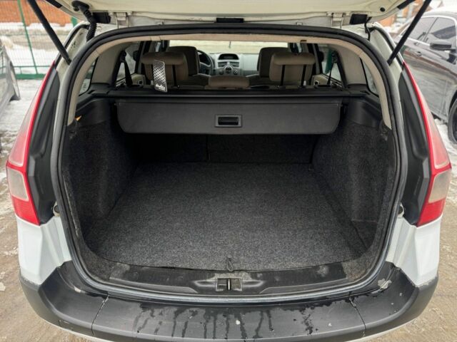 Білий Рено Меган, об'ємом двигуна 0 л та пробігом 280 тис. км за 4600 $, фото 14 на Automoto.ua