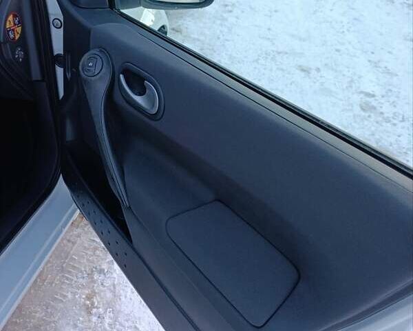 Білий Рено Меган, об'ємом двигуна 1.6 л та пробігом 235 тис. км за 6200 $, фото 68 на Automoto.ua