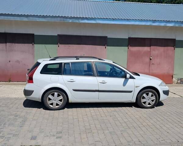 Белый Рено Меган, объемом двигателя 1.46 л и пробегом 268 тыс. км за 4000 $, фото 5 на Automoto.ua