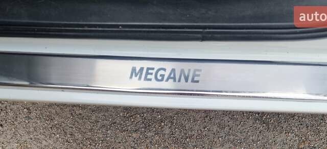 Белый Рено Меган, объемом двигателя 1.5 л и пробегом 287 тыс. км за 6000 $, фото 15 на Automoto.ua