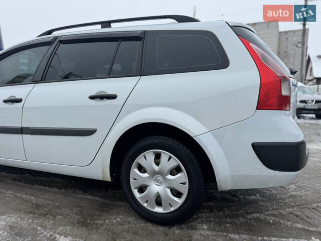 Білий Рено Меган, об'ємом двигуна 1.5 л та пробігом 391 тис. км за 4650 $, фото 8 на Automoto.ua