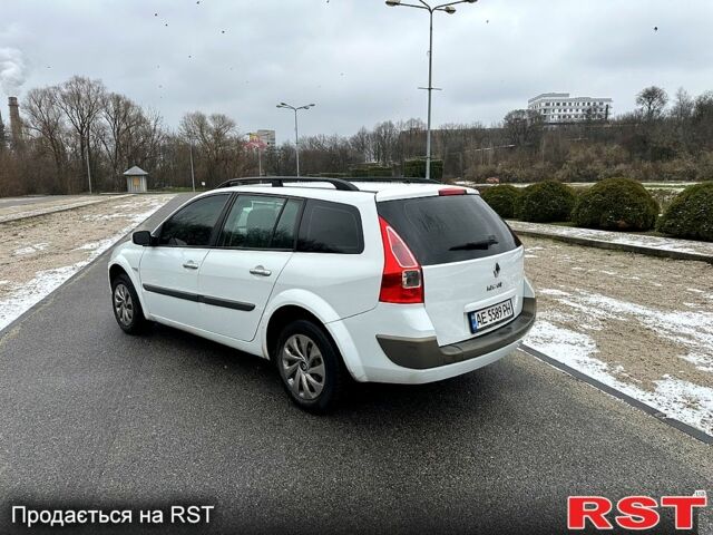 Білий Рено Меган, об'ємом двигуна 1.6 л та пробігом 216 тис. км за 4700 $, фото 4 на Automoto.ua