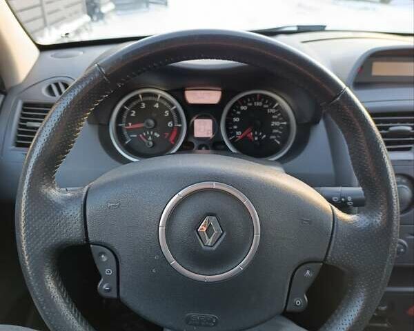 Білий Рено Меган, об'ємом двигуна 1.6 л та пробігом 235 тис. км за 6200 $, фото 43 на Automoto.ua