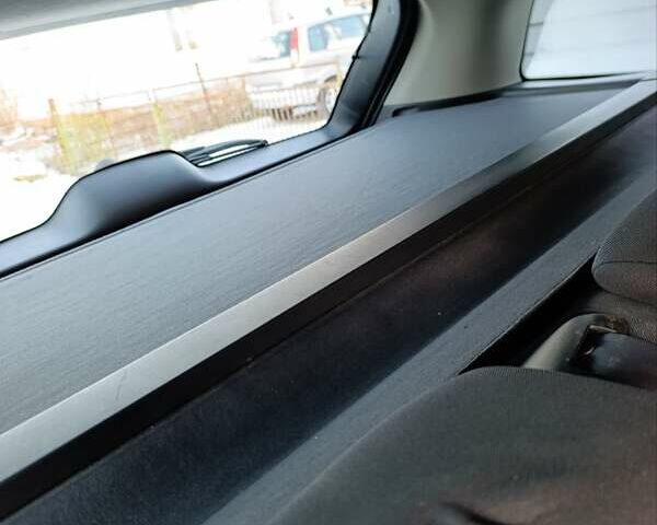 Белый Рено Меган, объемом двигателя 1.6 л и пробегом 235 тыс. км за 6200 $, фото 62 на Automoto.ua