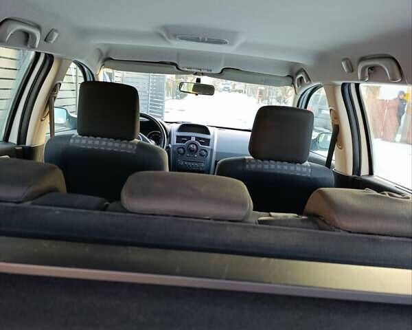 Белый Рено Меган, объемом двигателя 1.6 л и пробегом 235 тыс. км за 6200 $, фото 53 на Automoto.ua