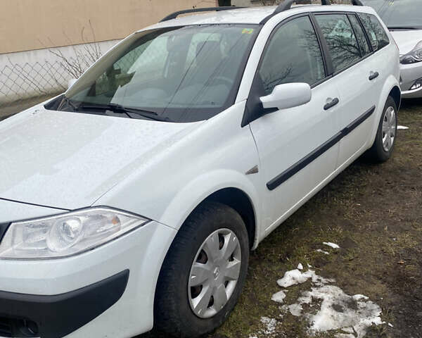 Білий Рено Меган, об'ємом двигуна 1.6 л та пробігом 215 тис. км за 6300 $, фото 1 на Automoto.ua