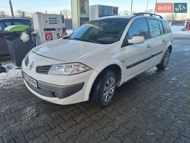 Білий Рено Меган, об'ємом двигуна 1.6 л та пробігом 200 тис. км за 4500 $, фото 9 на Automoto.ua