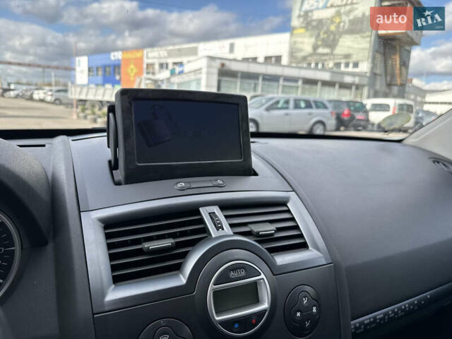 Белый Рено Меган, объемом двигателя 1.6 л и пробегом 198 тыс. км за 5800 $, фото 29 на Automoto.ua