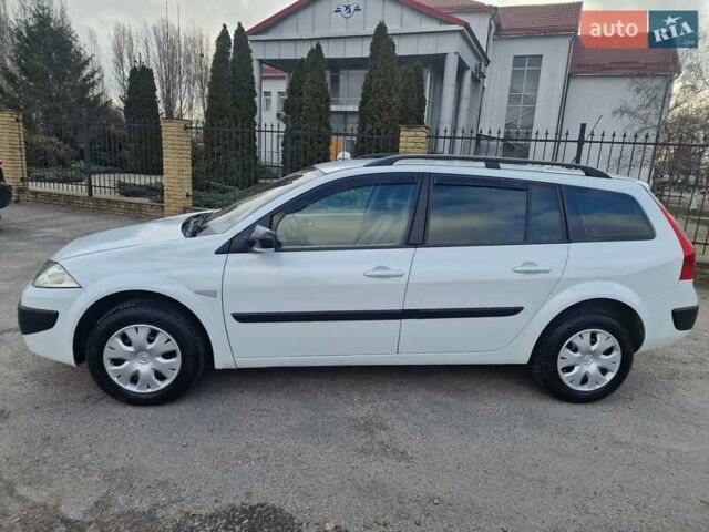 Белый Рено Меган, объемом двигателя 1.5 л и пробегом 287 тыс. км за 6000 $, фото 2 на Automoto.ua