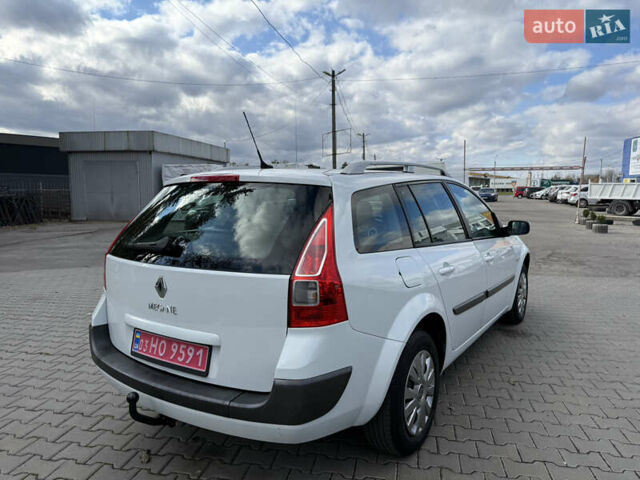 Белый Рено Меган, объемом двигателя 1.6 л и пробегом 198 тыс. км за 5800 $, фото 15 на Automoto.ua