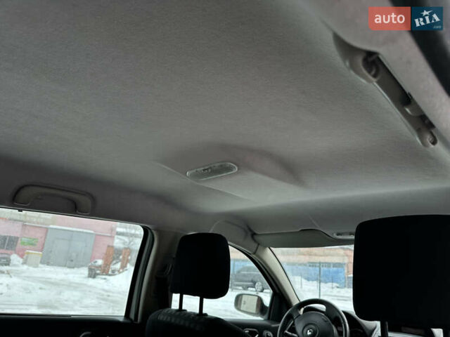 Білий Рено Меган, об'ємом двигуна 1.6 л та пробігом 215 тис. км за 6300 $, фото 36 на Automoto.ua