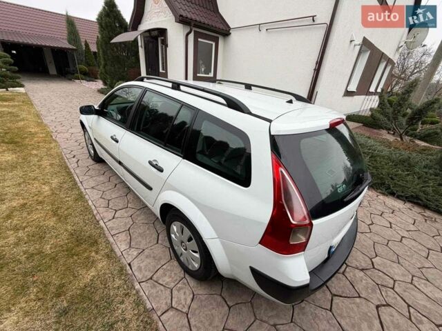 Белый Рено Меган, объемом двигателя 1.46 л и пробегом 250 тыс. км за 5700 $, фото 30 на Automoto.ua