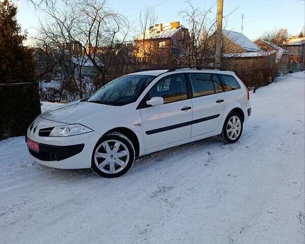 Білий Рено Меган, об'ємом двигуна 1.6 л та пробігом 235 тис. км за 6200 $, фото 5 на Automoto.ua