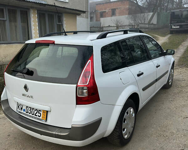 Белый Рено Меган, объемом двигателя 1.6 л и пробегом 145 тыс. км за 5500 $, фото 6 на Automoto.ua