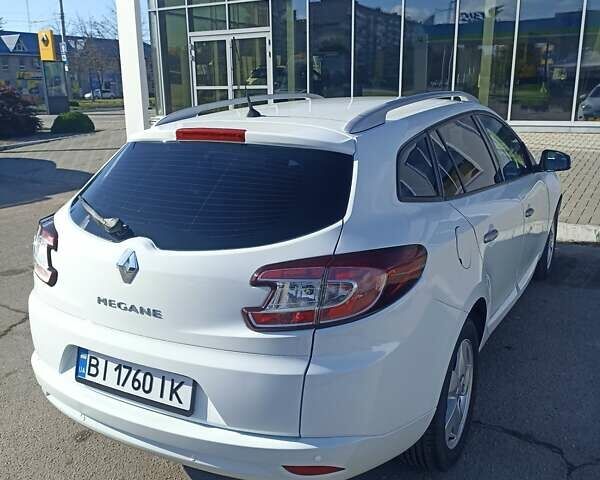 Белый Рено Меган, объемом двигателя 1.6 л и пробегом 232 тыс. км за 7200 $, фото 4 на Automoto.ua