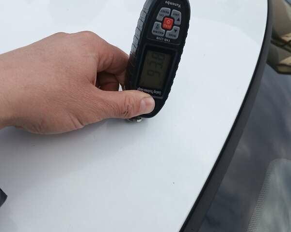 Білий Рено Меган, об'ємом двигуна 1.6 л та пробігом 201 тис. км за 5299 $, фото 70 на Automoto.ua