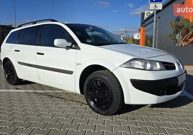 Білий Рено Меган, об'ємом двигуна 1.6 л та пробігом 250 тис. км за 5390 $, фото 7 на Automoto.ua