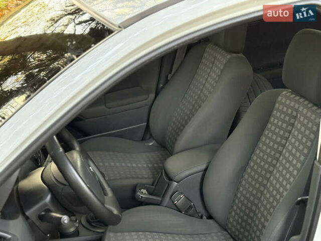 Білий Рено Меган, об'ємом двигуна 1.5 л та пробігом 277 тис. км за 6000 $, фото 14 на Automoto.ua