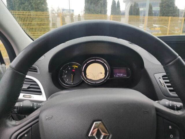 Белый Рено Меган, объемом двигателя 1.5 л и пробегом 267 тыс. км за 7052 $, фото 18 на Automoto.ua