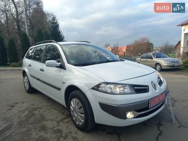 Білий Рено Меган, об'ємом двигуна 1.6 л та пробігом 201 тис. км за 5199 $, фото 10 на Automoto.ua