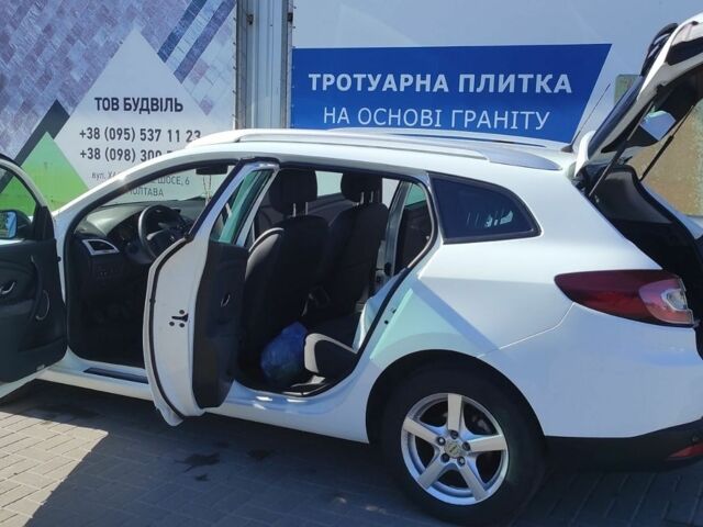 Білий Рено Меган, об'ємом двигуна 1.4 л та пробігом 250 тис. км за 6800 $, фото 8 на Automoto.ua