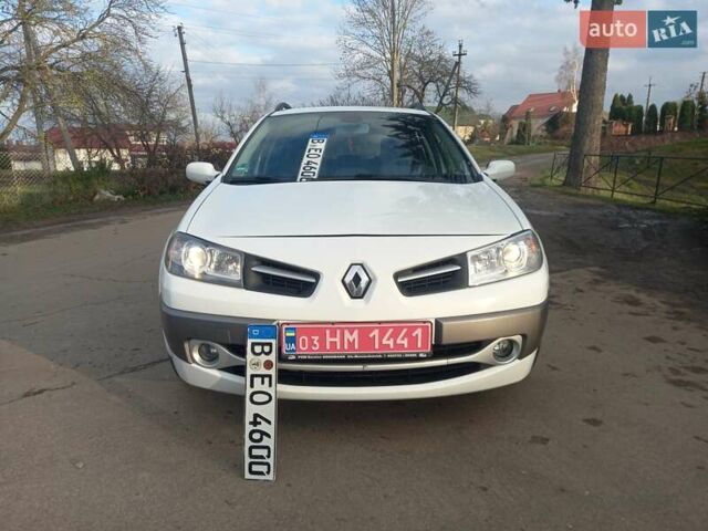 Білий Рено Меган, об'ємом двигуна 1.6 л та пробігом 201 тис. км за 5199 $, фото 23 на Automoto.ua