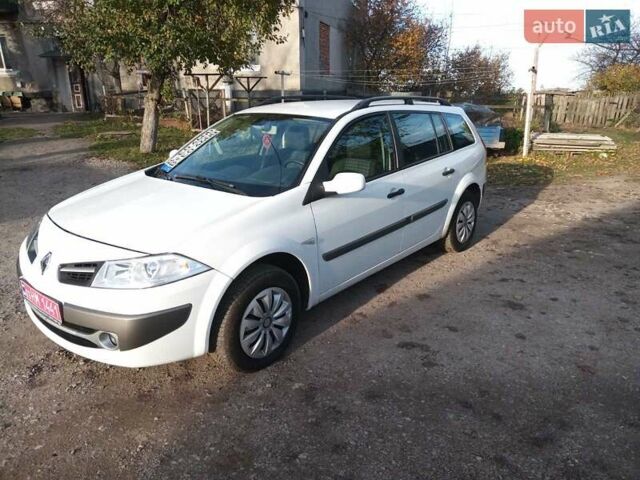 Білий Рено Меган, об'ємом двигуна 1.6 л та пробігом 201 тис. км за 5299 $, фото 9 на Automoto.ua