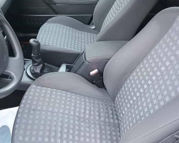 Білий Рено Меган, об'ємом двигуна 1.6 л та пробігом 201 тис. км за 5299 $, фото 51 на Automoto.ua