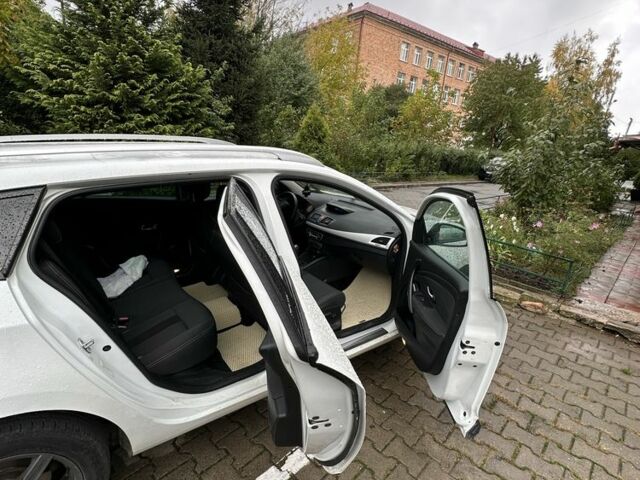Белый Рено Меган, объемом двигателя 1.9 л и пробегом 360 тыс. км за 6900 $, фото 8 на Automoto.ua