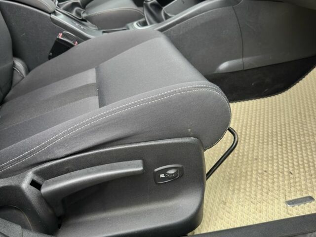 Белый Рено Меган, объемом двигателя 1.9 л и пробегом 360 тыс. км за 6900 $, фото 5 на Automoto.ua