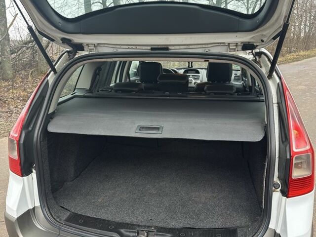 Білий Рено Меган, об'ємом двигуна 1.9 л та пробігом 308 тис. км за 4900 $, фото 5 на Automoto.ua