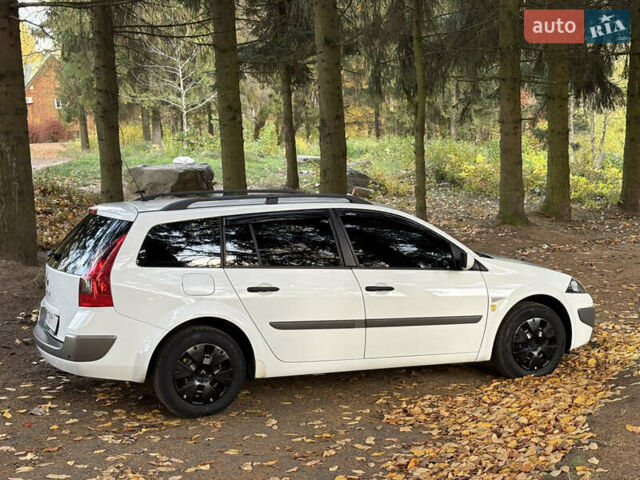 Білий Рено Меган, об'ємом двигуна 1.5 л та пробігом 277 тис. км за 6000 $, фото 10 на Automoto.ua