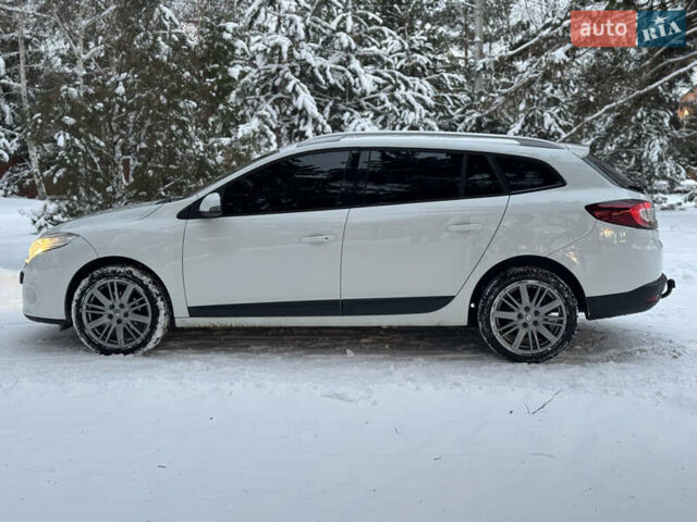 Белый Рено Меган, объемом двигателя 1.6 л и пробегом 225 тыс. км за 7600 $, фото 7 на Automoto.ua