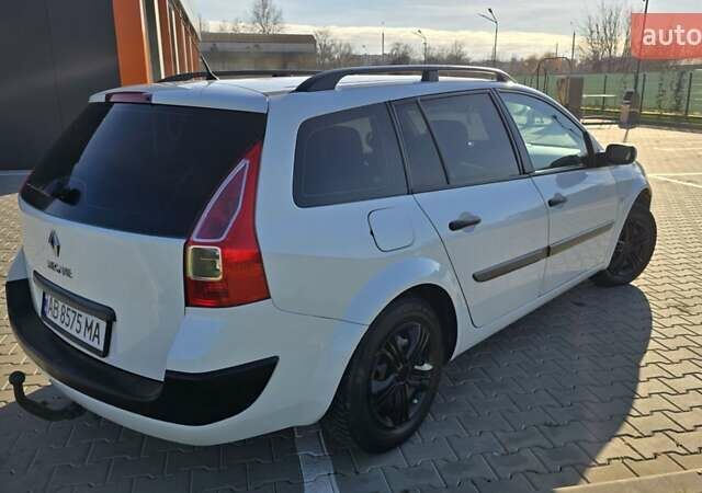 Білий Рено Меган, об'ємом двигуна 1.6 л та пробігом 250 тис. км за 5390 $, фото 10 на Automoto.ua