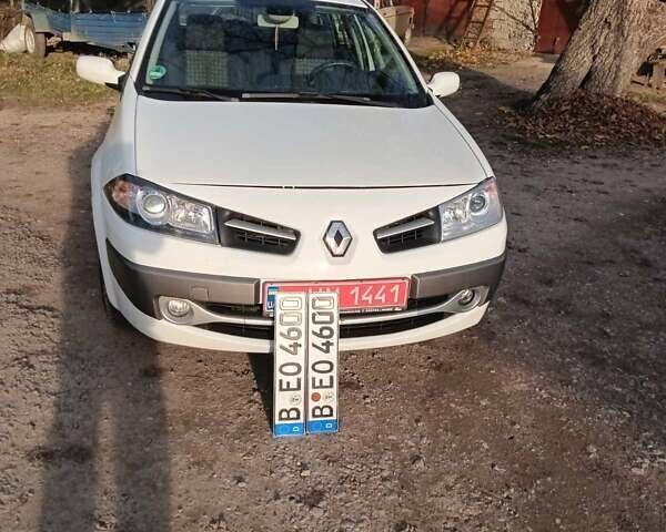 Білий Рено Меган, об'ємом двигуна 1.6 л та пробігом 201 тис. км за 5299 $, фото 12 на Automoto.ua
