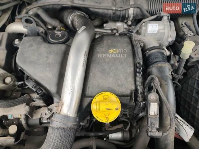 Белый Рено Меган, объемом двигателя 1.5 л и пробегом 267 тыс. км за 7000 $, фото 24 на Automoto.ua