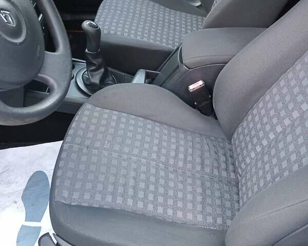 Білий Рено Меган, об'ємом двигуна 1.6 л та пробігом 201 тис. км за 5199 $, фото 75 на Automoto.ua