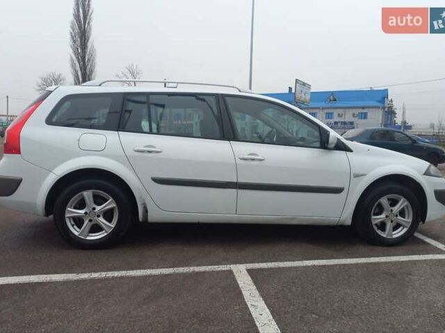 Белый Рено Меган, объемом двигателя 1.6 л и пробегом 247 тыс. км за 5100 $, фото 3 на Automoto.ua