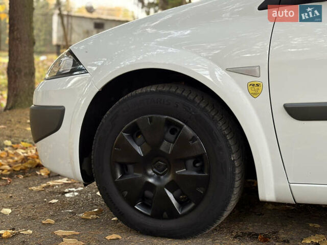 Білий Рено Меган, об'ємом двигуна 1.5 л та пробігом 277 тис. км за 6000 $, фото 11 на Automoto.ua