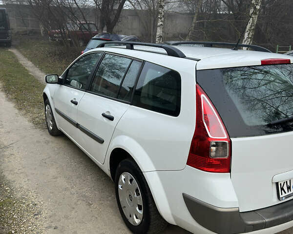 Білий Рено Меган, об'ємом двигуна 1.6 л та пробігом 145 тис. км за 5500 $, фото 10 на Automoto.ua