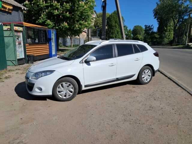 Білий Рено Меган, об'ємом двигуна 1.5 л та пробігом 230 тис. км за 6282 $, фото 1 на Automoto.ua