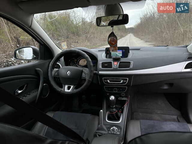 Рено Меган 2009 в Самборе на Automoto.ua Белый Рено Меган, объемом двигателя 1.5 л и пробегом 191 тыс. км за 6500 $, фото 6 на Automoto.ua